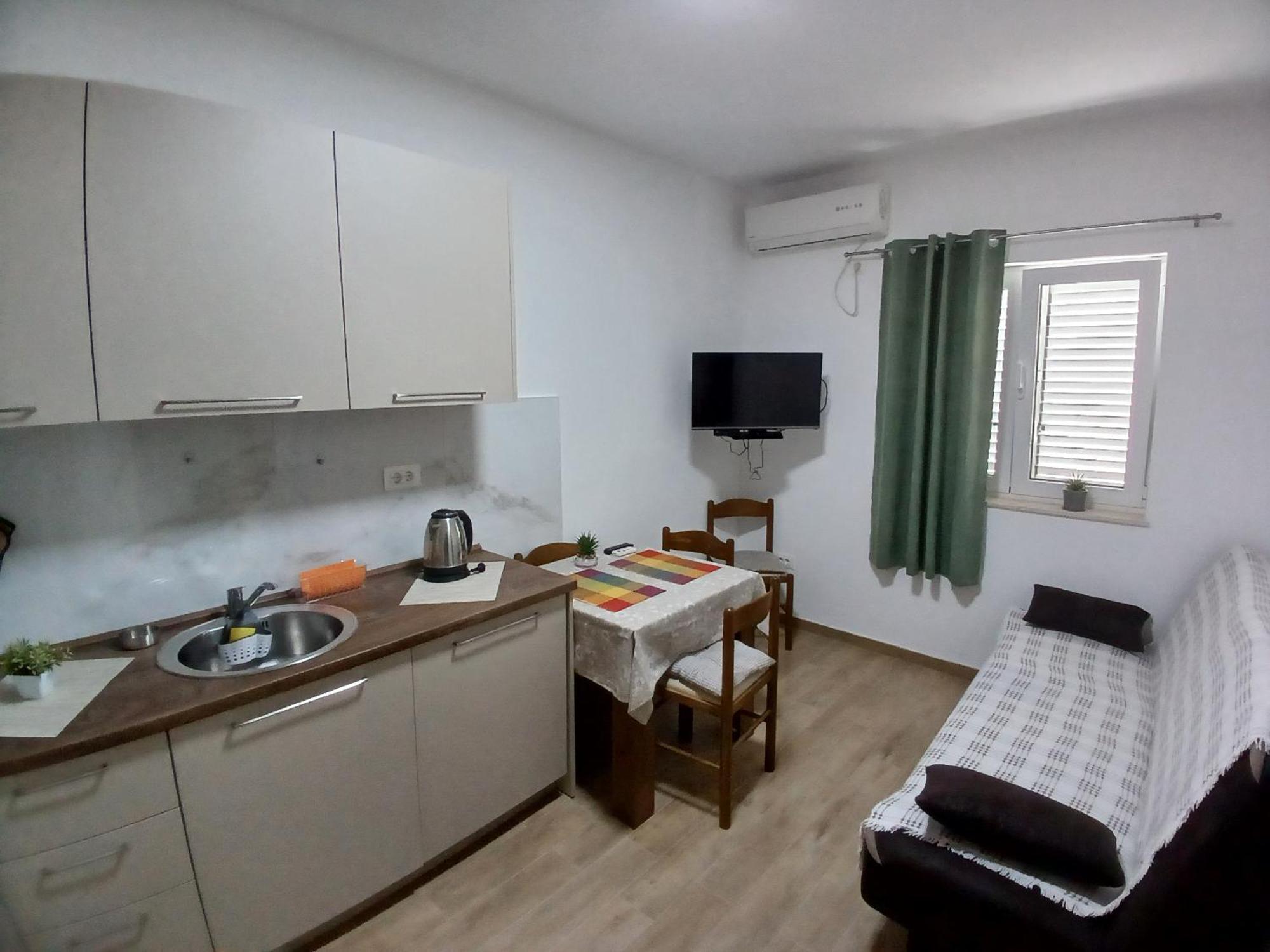 Apartments Tiha Noc Κότορ Εξωτερικό φωτογραφία