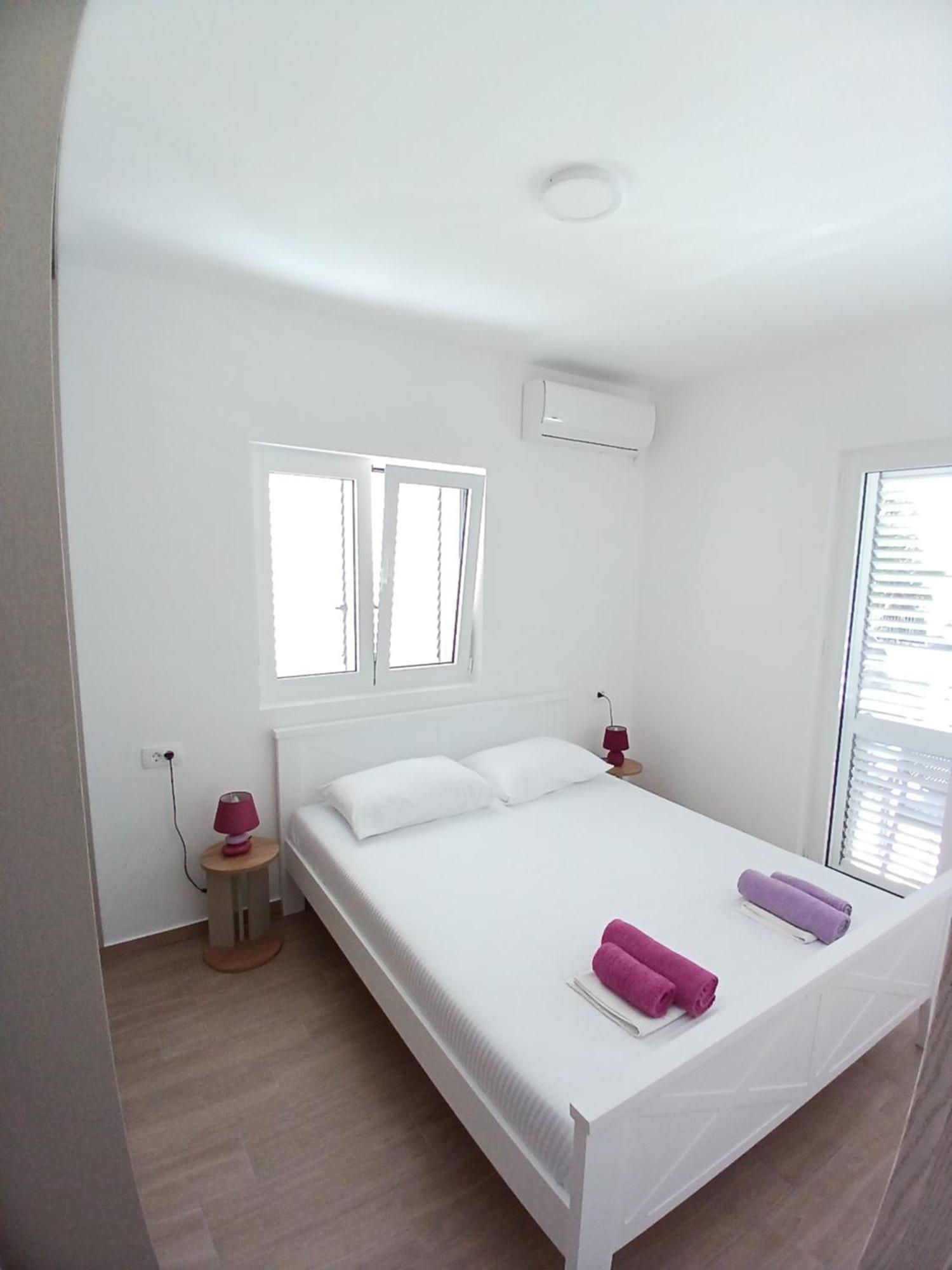Apartments Tiha Noc Κότορ Εξωτερικό φωτογραφία